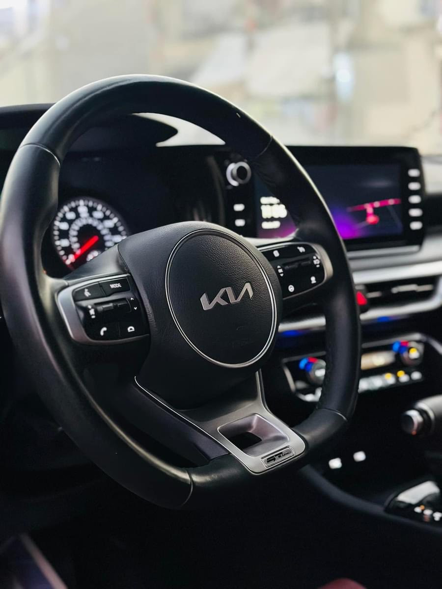 السلام عليكمً...
كي فايف للبيع 
ماشيه 26الف مايل
كير مكينه مكفولات 
رقم بغداد  جديد بأسمي  
Kia K5 2023 GT line
محرك 1.6 تيربو حادث صندوك 
***********
