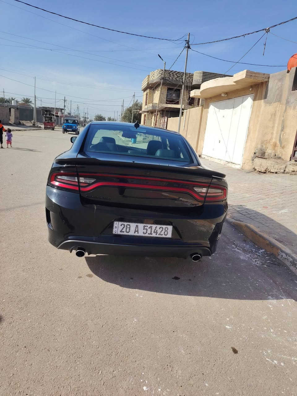 السلام عليكم جارجر 23 GT فول عدا الفتحه  حادث جاملغ وبنيد وتعديل بلشاصي رقم ديالئ بسمي بيع او مراوس حسب القناعه ماشيه 70 وقابل للزياده سعر 200 وبيه مجال *********** هذا رقمي
