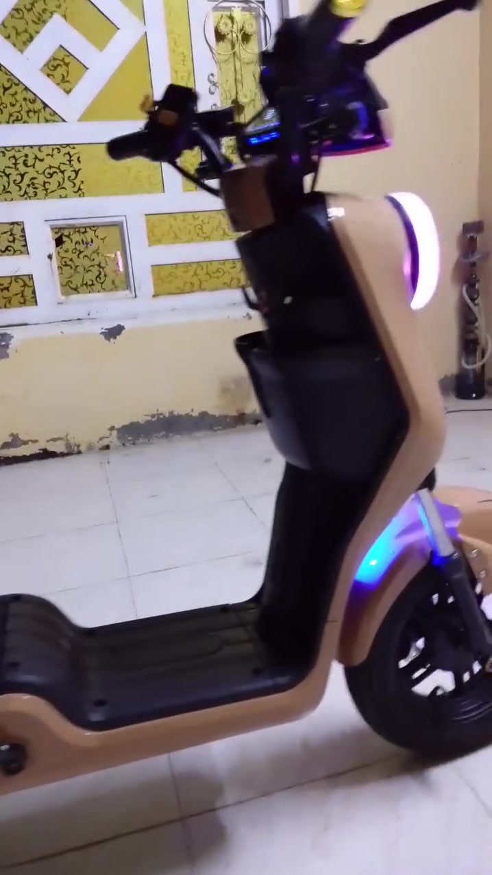 دراجه ار9 نضيفه خير من الله مستخدمه شهر السعر 650 وبي مجال بسيط  راسلني خاص المو شراي لا يراسلني مكاني بلدروز


**إذا كنت صاحب هذا الإعلان وتريد حذفه لأي سبب، رجاءا أرسل رسالة إلى الدعم الفني**