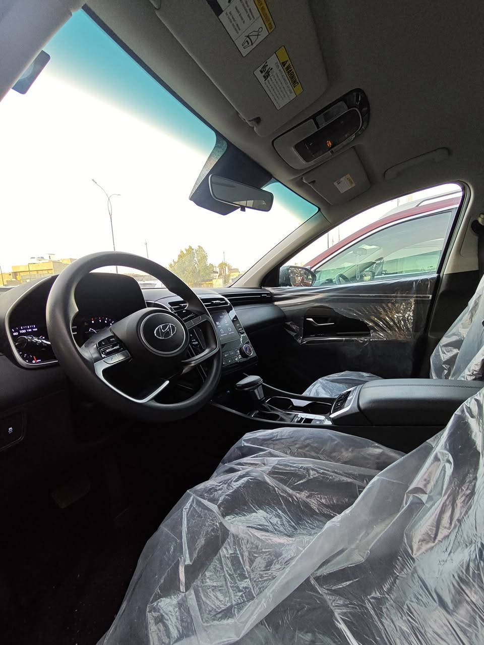 ﷽
هيونداي توسان 2022 
السياره جديده ونظيفه جدا ومابيها اي شي نقص فول مواصفات مرقم بغداد كامل تحويل ثاني يوم 
لأستسفسار اكثر : ***********
