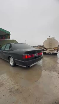 بي ام 525 • ١٩٩٣ • جير عادي