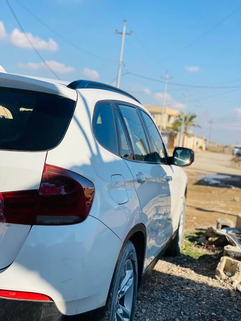 السلام عليكم 
بي ام  سي فور موديل 2011
محرك ملكه حديث 6 سلندر كير محرك شرط طخم تاير جديد سياره كاعده رقمها سليمانيه سنويه صاقطه متفق ويه الشرعيه شرط وكاله وتحويل شرط  
تفاصيلها 
بونيد مفتوح 
جاملغ السكن الامامي بي رصعة 
وباب السكن بي ثلاث ارباع صبغ 
وموجود تقرير السيارة 
سعرها 98 وبيها مجال حگ الجيه 
مكان السيارة كركوك 
*********** اتصال 
   *********** واتساب
