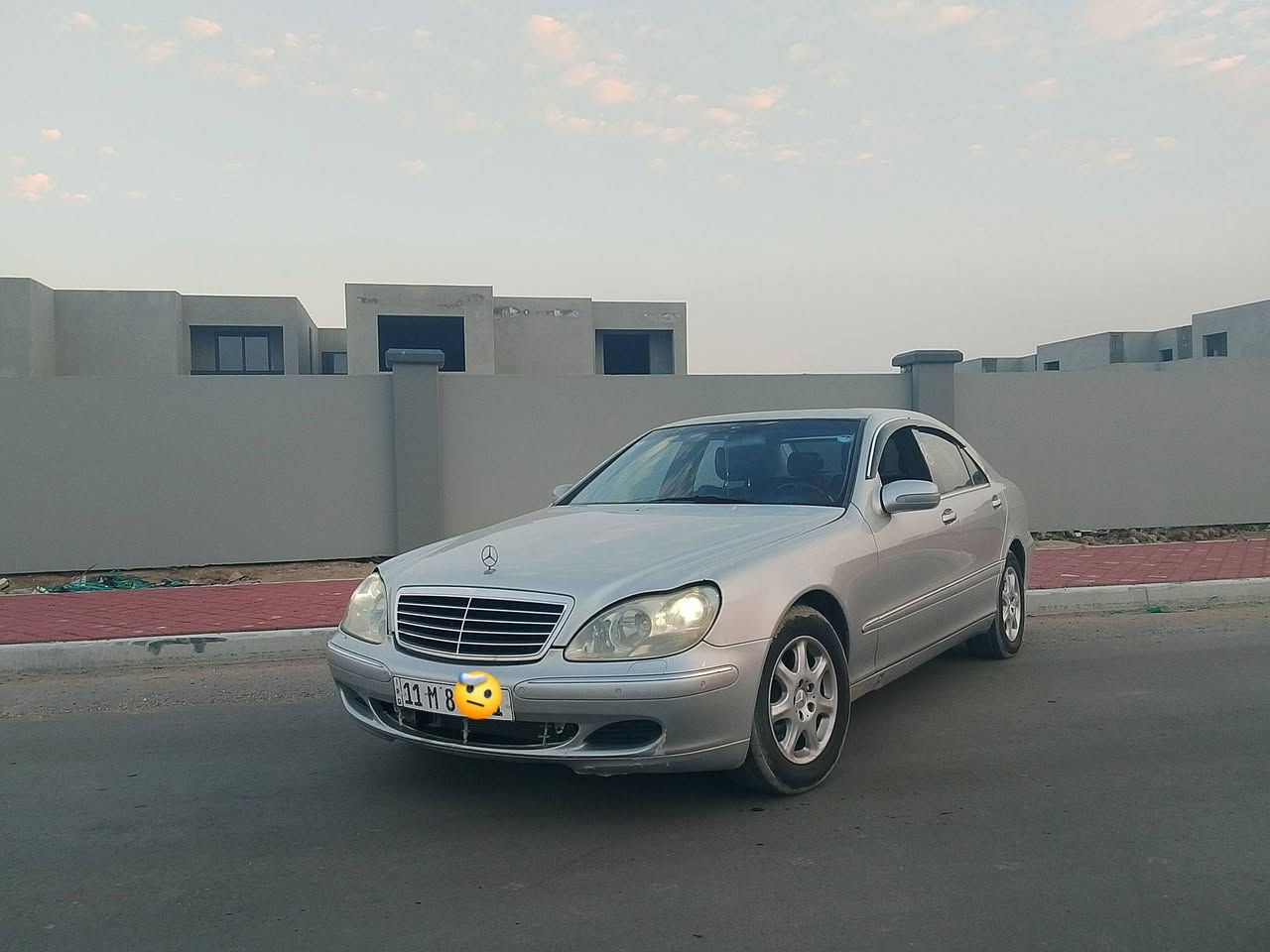 السلام عليكم
من رخصة الأدمن مرسيدس  موديل2000 

S320رقم بغداد انكليزي الجديد بسمي تحويل ثاني يوم 

العنوان البصرة

مواصفات

1_ بصمة⁩

2_محرك+كير مكفولات ‌

3_نظام دبلات لوي 

4_كروز سرعه

5_ سلايد رؤف طكتين ‌

7_تحكم ستيرن ‌

8_ ستيرن كهرباء ‌

9_ كشنات جلد كهرباء 

11_ كشنات خزن ميموري 3 وضعيات 

12_ لد بلادي ع اليدات الداخلية+ الاقدام‌

13 انارة ترحيب خارجية وداخلية ‌

14_شاشة اعطال💬

15_داخل جلد أسود نظافته 90 %

16_لايت لد نهار

17_شاشة بلادية على وضع الشركة 

18_ جام ازرق 

19_سيستم ايرباكات عدد 12⁩ 

20_تخم تاير جديد‌

21_اشاير بالمري حديث

22_ نظام ABS 

23_حساس مطر

25_كشنات هيترات امامي

26_بردة كهرباء

27 - لايت داينمك مع حركة الستيرن 

30 - صندوق شفط

31 مراية في الوسط كهرباء

32- مرايات جانبية شفط 

33 - فتحة سقف شغالة 

34- حساسات أمامية وخلفية 

35 تبريد خير من الله

السعر 110 للاستفسار ***********☎️***********
