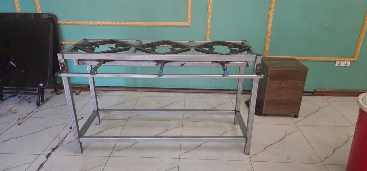 مرحبا حبايب عندي هذوله الغراض مال مطعم كوله جديد شتريته وماستخدمتهم ابدد سعرهم كولهم مليونين وبي مجال

للاستفسار خاص او ع رقم +964 776 864 7223
