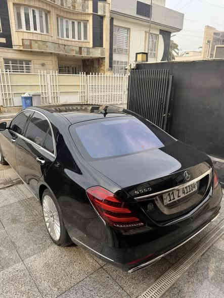 لعشاق الفخامة ( مارسيدس خليجي ) 
مارسدس / S560 محرك 8 سلندر توين تيربو , لارج باب طويل فول السياره 
موديل2020 
 ماشيه حقيقي (35ألف KM) 
لون اسود  مميز لون الداخل بيجي  
(السياره رقم بغداد) سنوية ب اسمي تنتهي سنة 2029 
السياره حلوه وكامله ومال جناي . 
مكانه بغداد السعر 725
***********
