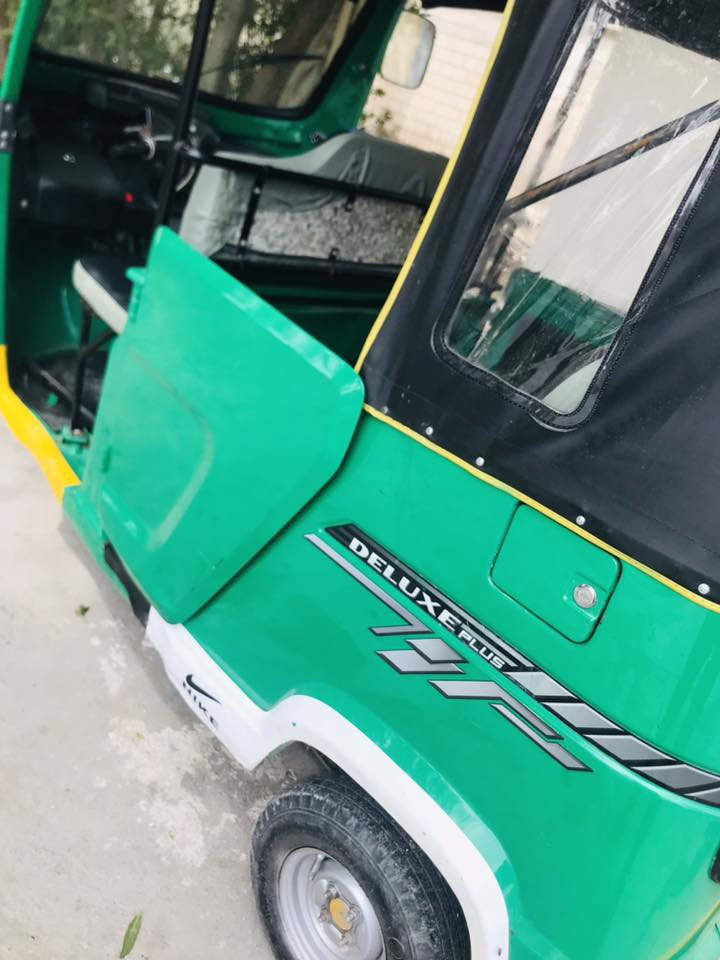 السلام عليكم تي في اس للبيع مكفوله بدي ومكينه بس ضربه بلغد راجعه بارد والباقي كفاله التكتك موديل 22 بشهر 11 محسوبه 23 بصمه رقم النگليزي يريد تحويل الولد التكتك جاهزه گبل الشارع عنوان بصره حيانيه اول لاين موبايل ***********
