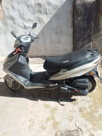 دراجة ماكس للبيع تشتغل ما بيها اي عيب كما موضحة بالصور  السعر 275 وبيه...