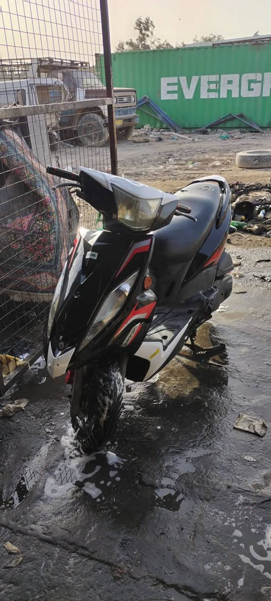 دراجه موديل 14 رايد 750 يريده يراسلني على الواتساب لو على الماسنجر ***********
