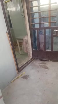 بيت للايجار • شقق الطاقه • الزعفرانيه