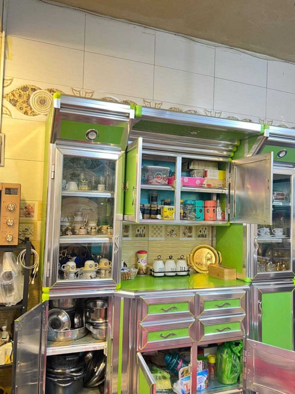 كاونتر المنيوم نضيف وسعره خاص او واتساب ***********
