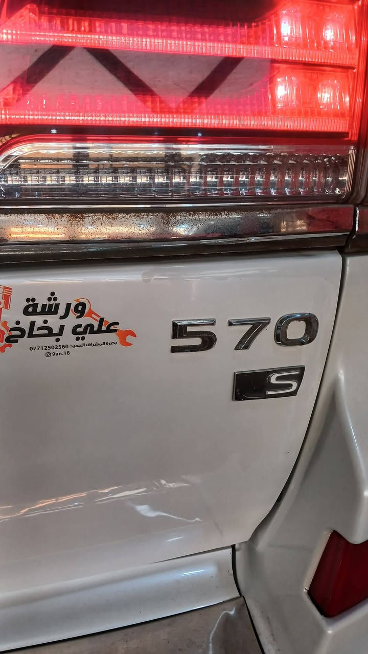 سلام عليكم لكزز موديل ٢٠١٥ كفاله عامه فول مواصفات بسمي  تحويل مباشر ماشيه ١٦٨ الف حقيقى  كفاله كير ومحرك ما مفتوح كلشي بلادي رقم بصره دولي ***********
