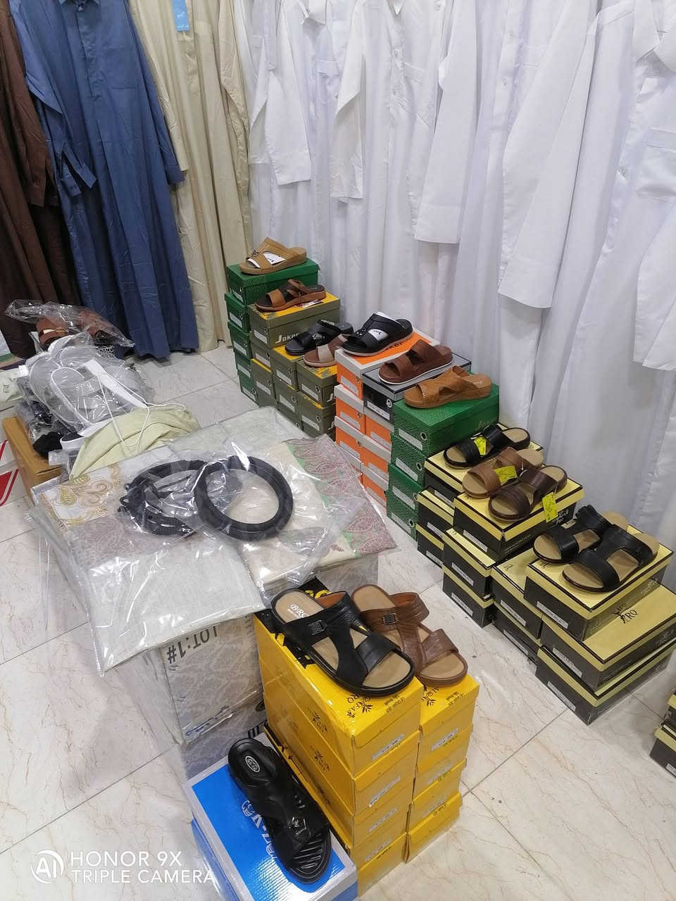 بسم الله ماشاء الله..
العنوان القائم الشارع الي مقابل المول المركزي سوق الحشاشات مجاور مطعم زاد الخير..
محل انمار الراوي حياكم الله


**إذا كنت صاحب هذا الإعلان وتريد حذفه لأي سبب، رجاءا أرسل رسالة إلى الدعم الفني**