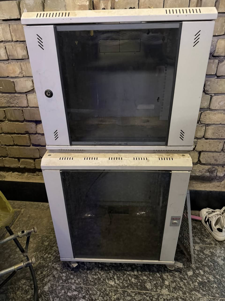 راكات صغار للبيع سعر القطعه 40 ماعندي توصيل مكاني بغداد الشعله
***********
