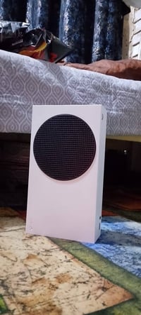 اكس بوكس سيريس اس • نضافة 100% • جوستيك وكيبل HDMI