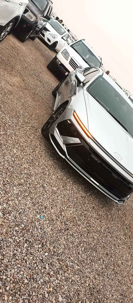 سوناتا وارد امريكي ..2024
حرة بدون رقم..مدفوع گمرگ وضريبة 
بدون ايرباك ..بدون تبديل وصبغ 
بيها 4 مكانات صغار بارد 
مكانها بصرة 
189 وبيها مجال بسيط
***********
