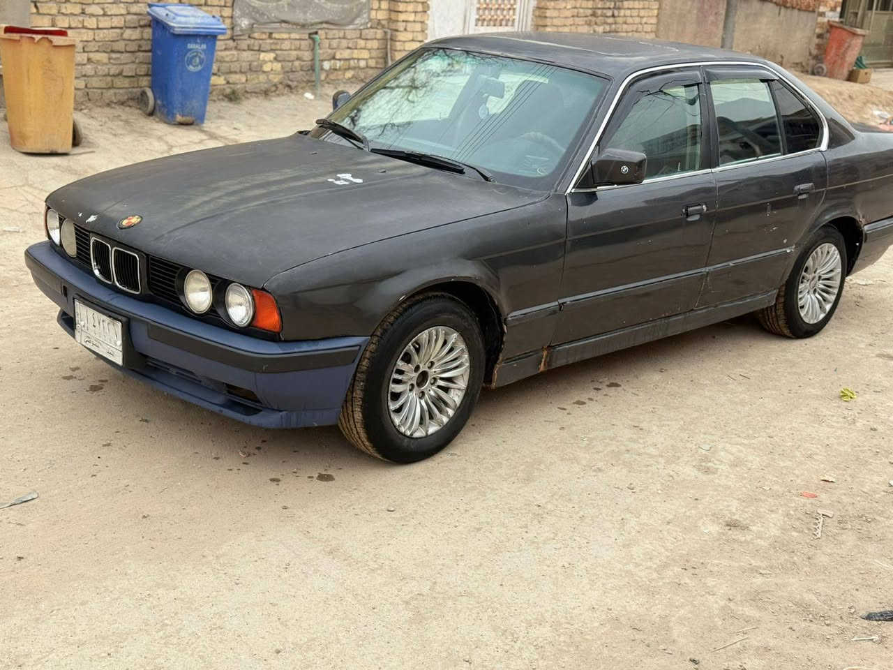 بي ام موديل 1989  حجم 530مكينة وكير vvt 2500 جدد توني شادهن رقم نجف ب أسمي سنوية لل٢٧  سيارة جاهزة مكينة وكير وحدادية كهربائيات كلها شغالة مداور او وكالة شوكت مايعجبك السعر ب 33
ذي قار الشطرة 
***********
