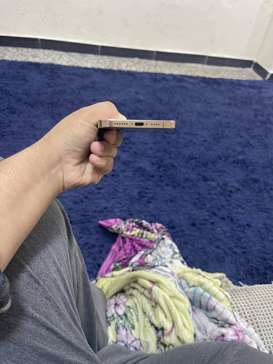 السلام عليكم جهاز16 برو ماكس شرق اوسط اعتبرة جديد فاتحة من الكارتون شرق اوسط كامل ملحقات بطارية 98 خيال مال زلغ مبي ذاكرة 256 كلة شغال وممبدل شي مكاني بغداد بعدة داخل الضمان السعر 1400 بي مجال بسيط 
***********
