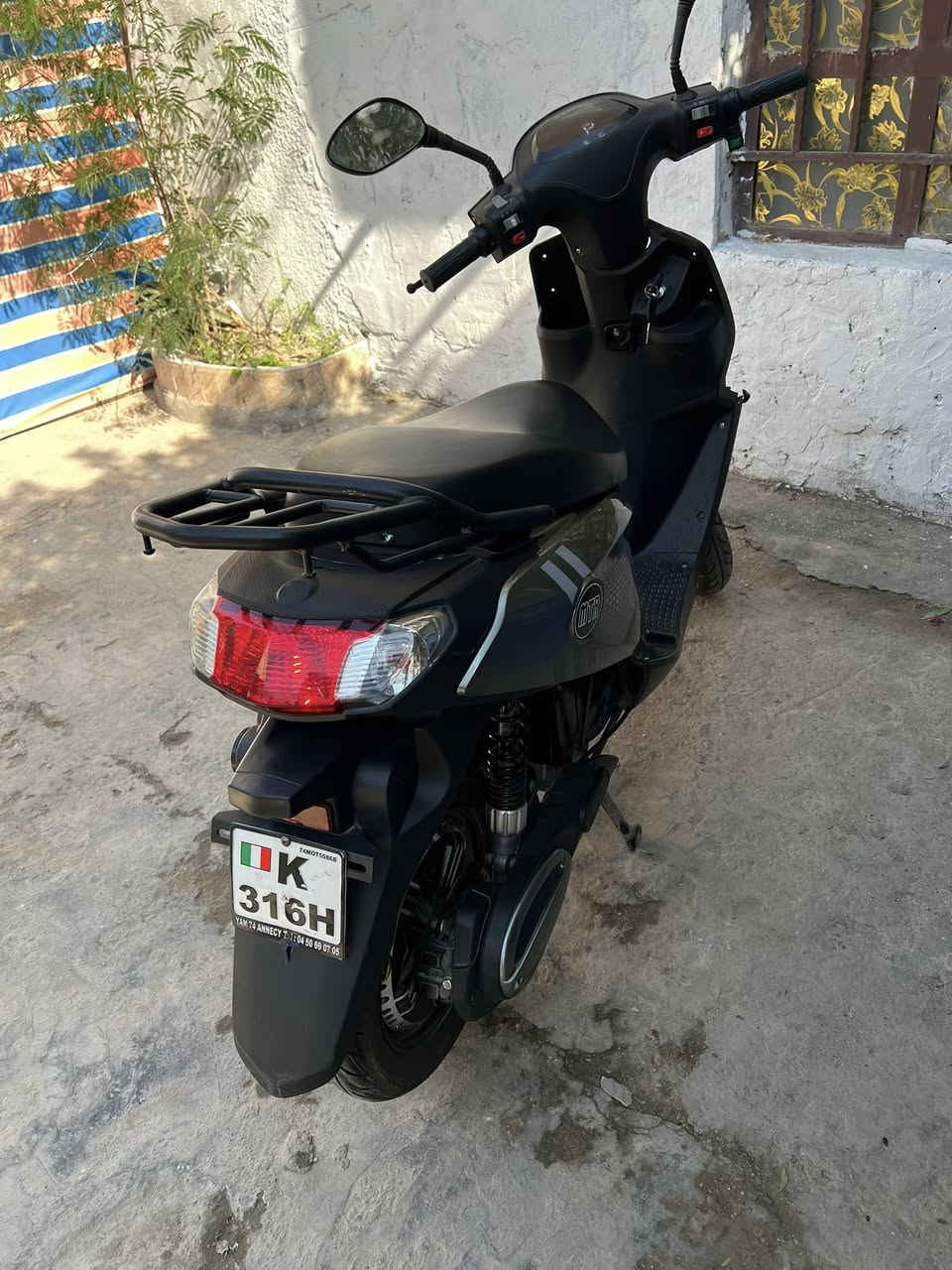 السلام عليكم دراجة شحن mtr دراجة نضيفة تمشي 60فقط كفر امامي مابيهة انكسر وذبيتة السعر 250 وبيهة مجال مكاني بغداد الشعله رقمي ***********
