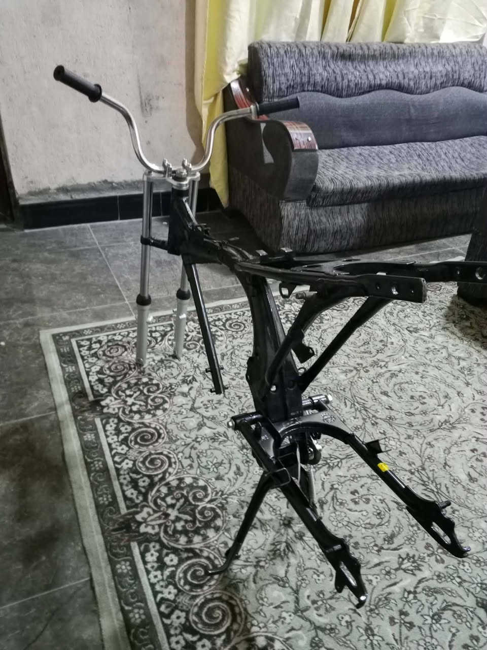 سلام عليكم شاصي مال نامه البيع موديل ٢٦اوراق شراي يتصل ***********
