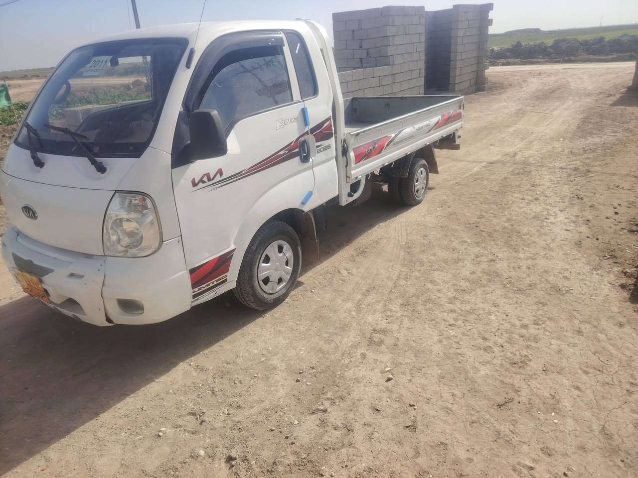 السلام عليكم للبيع كيه موديل 2011 رقم شمالي اربيل سياره نضيفه كلش حلوه السعر 70 وبيه مجال ***********
