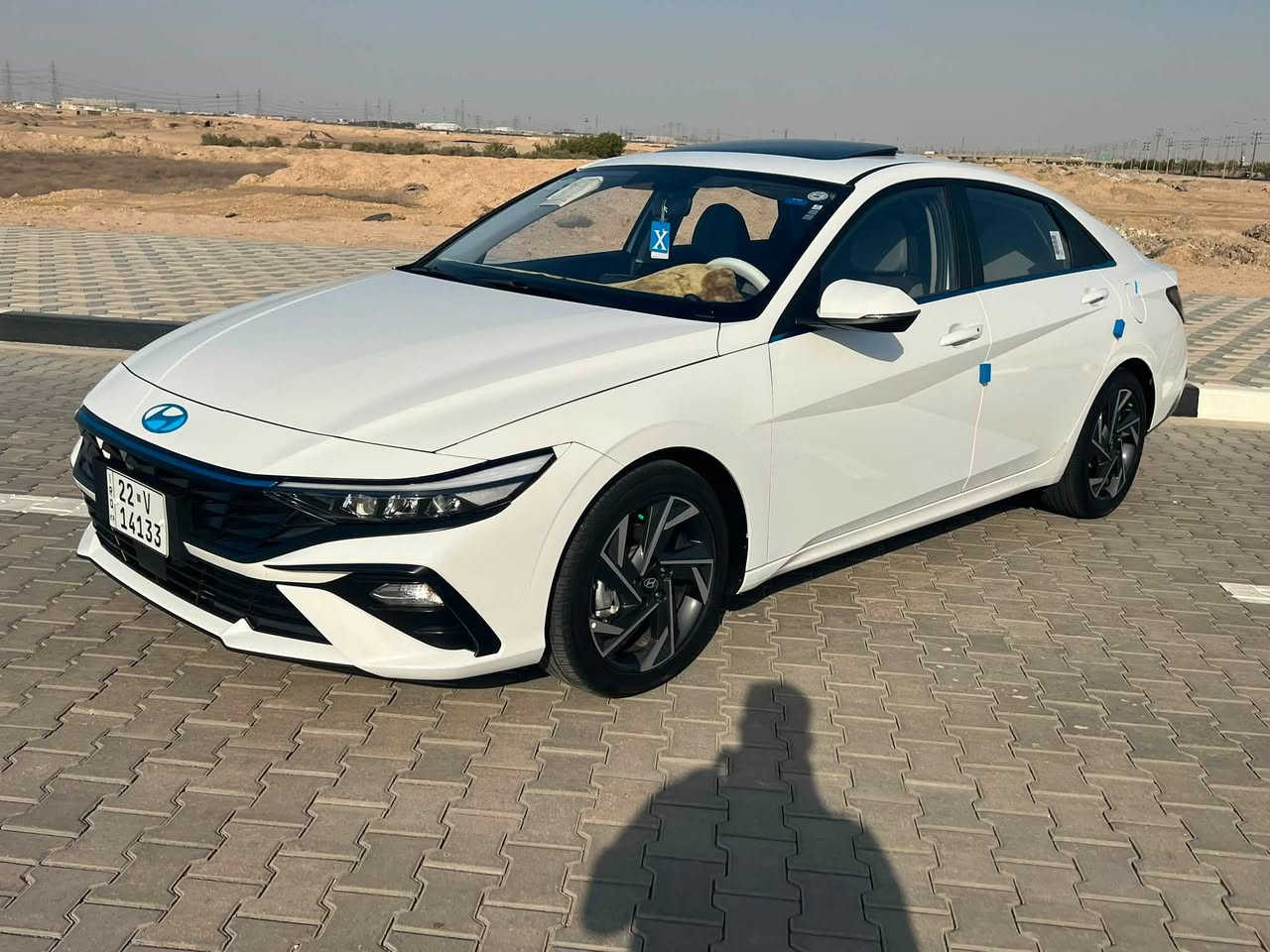 للبيع هيونداي إلنترا2025 –
فل كامل (تجميع صيني) 🔥🚗

سيارة بحالة جديدة، فئة عالية ومواصفات كاملة،

✨ المواصفات:

ماشية :51000

موديل: 2025

مكينة / 4 سلندر

شاشة كبيرة + نظام ذكي

عدادات رقمية

تشغيل بصمة + دخول ذكي 

كاميرا خلفية + حساسات

مقاعد مريحة (جلد)

 

كفالة عامه كلش 

LED أمامي وخلفي

أنظمة أمان كاملة (ABS / ESP / Airbags)

🚘 المميزات:

صرفية ممتازة + قيادة ناعمة + ثبات عالي + شكل شبابي حديث + مواصفات فل كامل

💬 الحالة:

نظيفة جداً – بيه بيدي ار بلباب وطكه وره صغيره – استخدام خفيف

📍 الموقع: –البصرة الزبير 

💰 السعر:140وبيه مجال 

📞 للتواصل:***********
