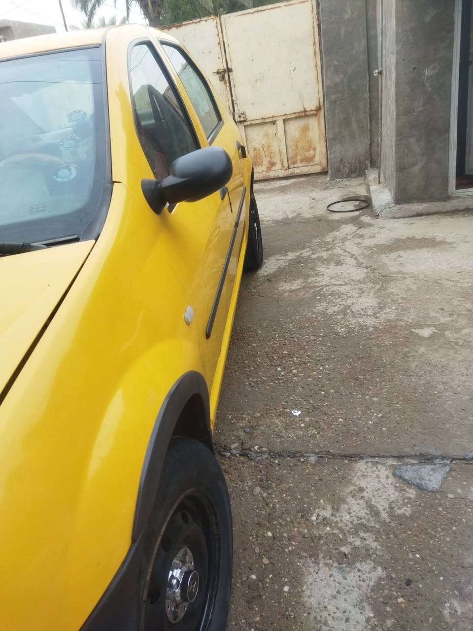 السلام عليكم للبيع رينو لوكان موديل١٠جاهزه كير ومكينه صدر تخم تايركهربايات كلهه شغاله مابيهه نقص سياره مامتعوبه سنويه مشروع وطني تحويل مباشر ثاني يوم المكان بغداد دوره هور رجب السعر ٣٧ بيهه مجال بسيط الرقم ***********
