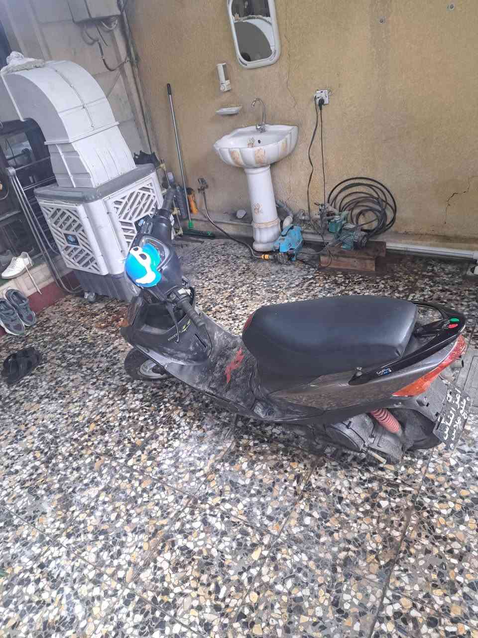 ماكس بوشة ٥٥
صالنصة اف ام
نكرة سلف ناعمة شرط شلعة ومعدل تشك لكاع
السعر ٥٥٠ 
***********
بغداد الدوره
