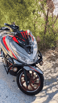 pcx
جيل الثالث موديل 21
ياباني كفاله ***********
