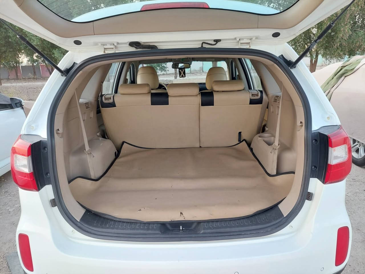 البيع سورنتو فول ماعده بنرامه سياره جاهزه سته سلندر السونار كدامك محرك مفتوح كازكيت السياره مال جناي اذا اكو مراوس حسب القناعه إلنترا العنوان بغداد بسمي *********** السعر ١٨٠وبيه مجال الطيبين  الدولي شبيه سونار كدامك وبيع عل سونار الموجود
