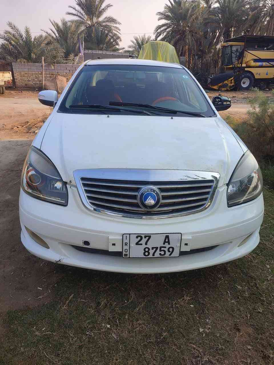 جيلي 2012 سياره نضيفه لا فتح لا تبديل بس جاملغ امامي مصبوغ فقط جاهزه سياره حساسات خلفيه شاشه سنتر لوك كهربائيات كله شغاله للبيع او مراوس مع بي وا دي او اوبتره
السعر 55 وبيه مجال للشراي مكاني ديوانيه قضاء عفك  
***********
