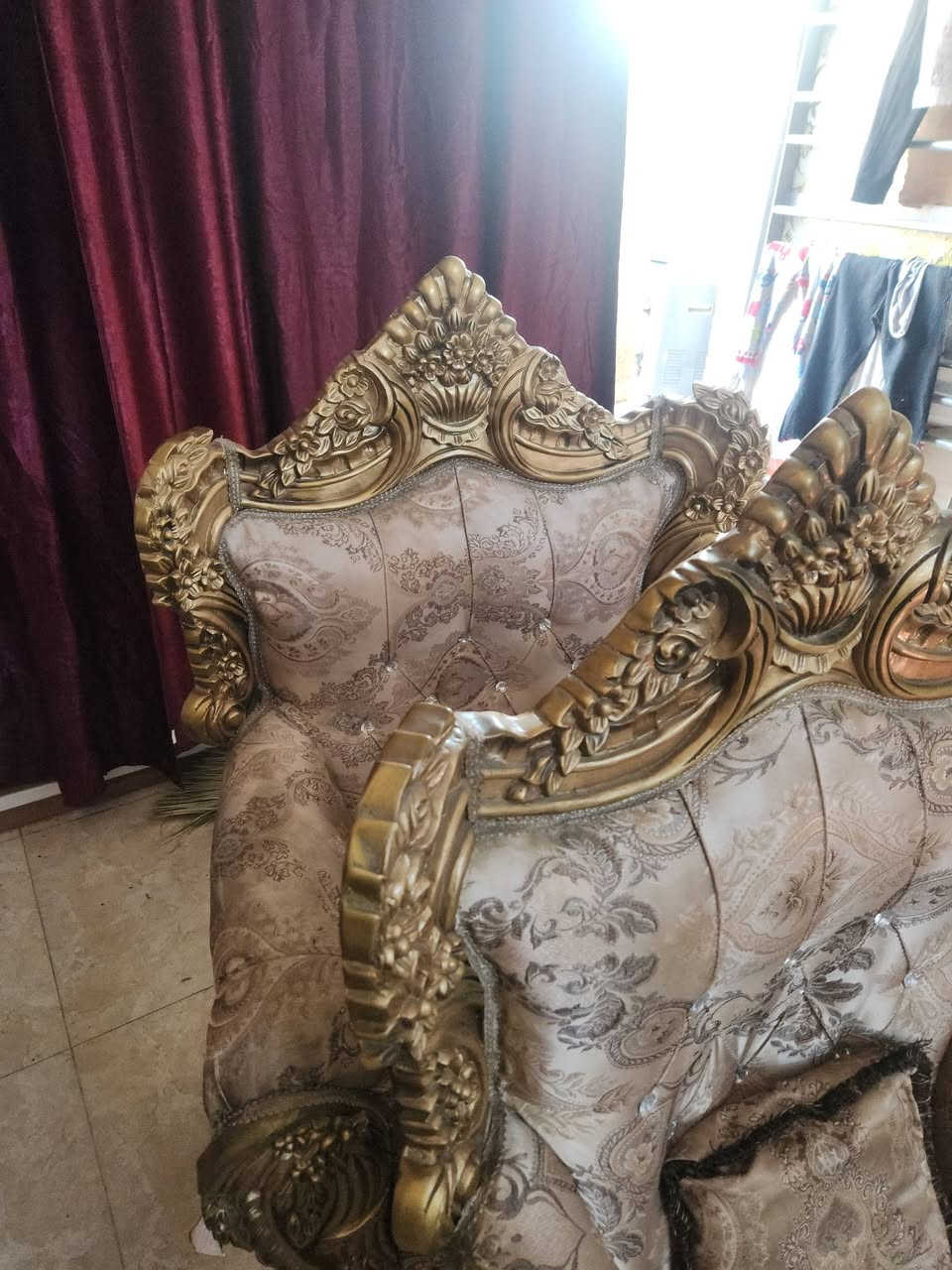 تخم اخو الجديد ١٠ مقاعد  العنوان البلديات واكو توصيل بكروه ***********
