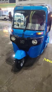 تكتك واحد وعشرين رقم ولوحات انكليزي مابيها قطرة صبغ تخم تاير كهربائيات...