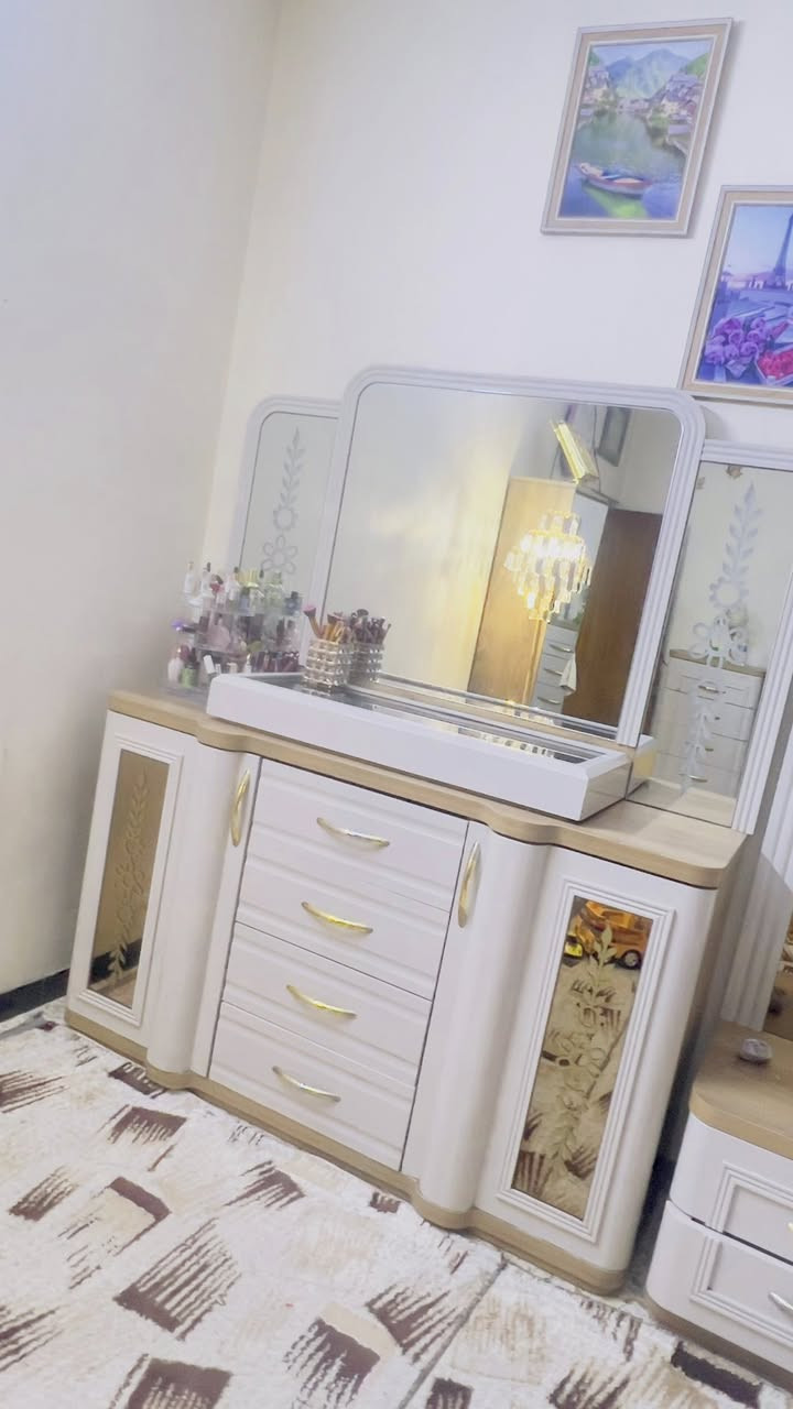 غرفه نوم للبيع مستعمله نضيفهً كلششش


**إذا كنت صاحب هذا الإعلان وتريد حذفه لأي سبب، رجاءا أرسل رسالة إلى الدعم الفني**