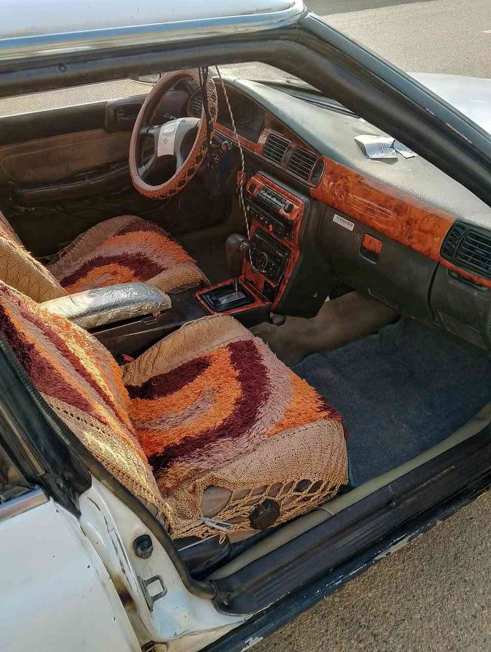 السلام عليكم مارك عظم للبيع او مراوس سياره بدون كص ابلديه محرك كير صدر كهربائيات كله  جديد تبريد ثلج رقم انبار تحويل مباشر السعر 33وبيها مجال ***********
