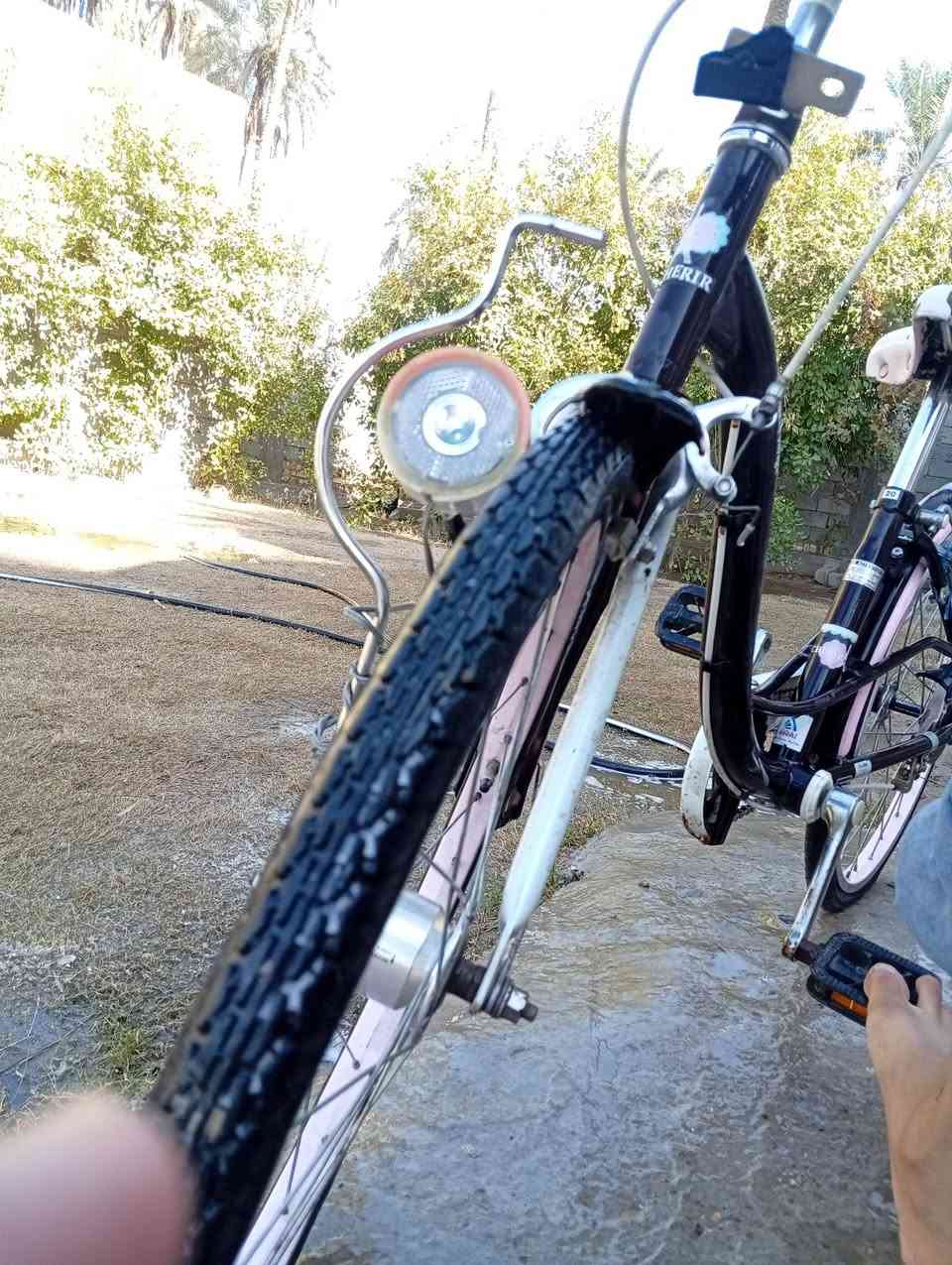 السلام عليكم ورحمه الله وبركاته بايسكل للبيع حجم 24 لونين وردي او اسود النضافه كدام عينك كامل من كلشي ماعدا بنجر خلفي يشهد الله بايسكل بلجيس فول الفول ماخذه قبل فتره ب75يشهد الله او هسه رايده ب 60او بي مجال للشراي تفاصيل اخرى تراسلني على هاي الصفحه لو على هذه الرقم او كون ممنون منكم ‏‪0777 994 2652‬‏
