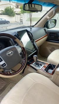 لاند كروزر • ٢٠١٣ • بدون صبغ