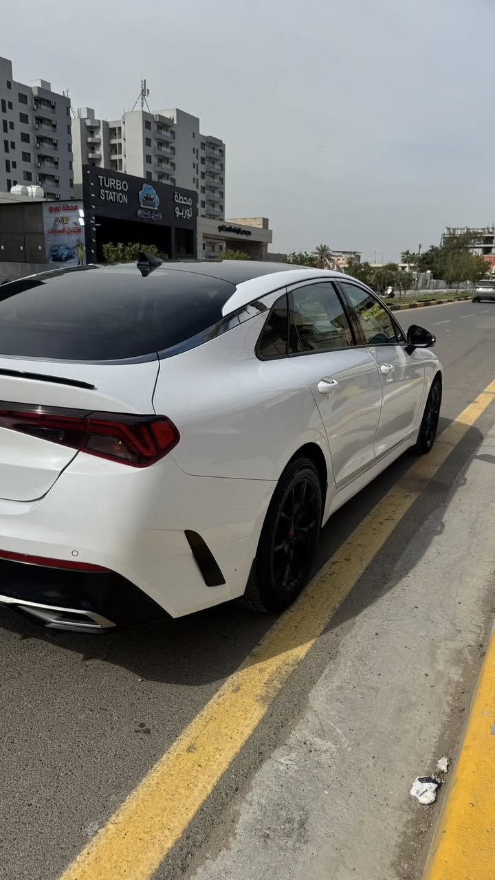 السلام عليكم
كي فايف 2022 ex فول مواصفات للبيع
بصمة ابواب 
التشغيل عن بعد
كامرات 360 درجة
حساسات امامية وخلفية
داخل صاج
شاشة كبيرة لمس
سستم صوت Bose
رادارات امامية وخلفية 
نقاط عمياء (رادارات جانبية)
إشاير بالمري
مري شفط
مري قلاب
سقف بانوراما
مقاعد امامية كهرباء
مقعد السايق خزن
مقاعد جلد 
مقاعد امامية تدفئة وتبريد
استيرن تدفئة
جامات امامية وخلفية أوتو 
سياقة شبه ذاتية
نظام خروج من المسار
أوتو هولد
تبريد قطعتين
سقف بانوراما
محرك تيربو 1600
عداد المسافة 52 الف ميل
حادثهة بامريكا موجود بالصور البنيد بدلته 
وهنا انطخت بالصندوگ جوة المسطرة وبيهة بارد بالهلال الجاملغ الخلفي
السيارة معوقين باقيلهة سنة ونص بأسمي
 
السعر 169 وبيهة مجال
***********
