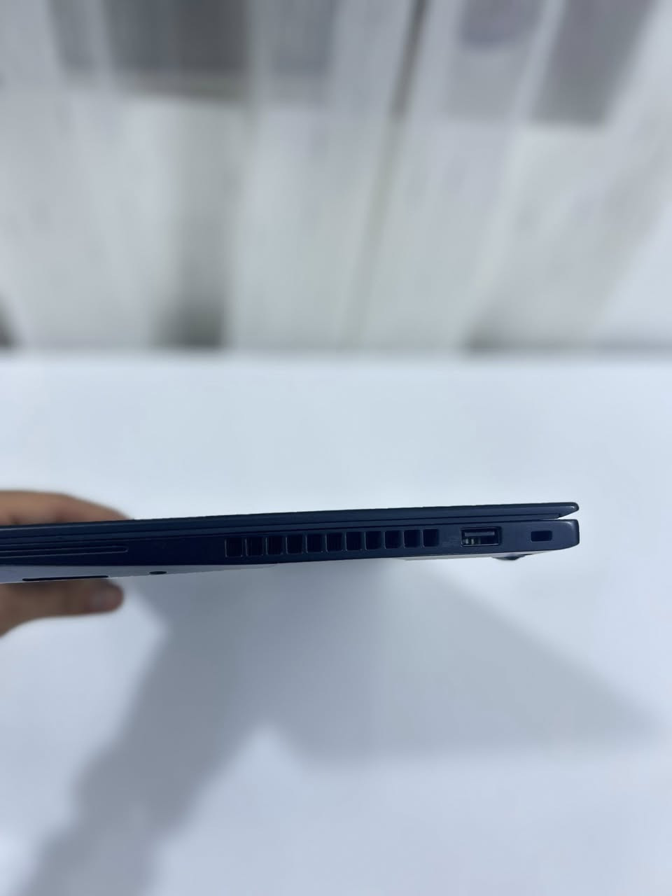 لابتوب Lenovo ThinkPad T14s – نظيف جداً / استعمال شخصي
المعالج: Ryzen 7 Pro 4750U
(أداء قوي يعادل Core i5 جيل 12 تقريباً)
الرام: 16GB
التخزين: SSD M.2 سعة 512GB
كرت الشاشة: داخلي مدمج 8GB
الشاشة: لمس 14.1 إنچ FHD
180 درجة

المنافذ:
USB 3.1 ×2
Type-C ×2
HDMI
AUX

المرفقات:
شاحن Type-C
جنطة

الحالة:
نظافة عالية جداً
كل القطع سليمة  وشرط الفحص

السعر: 550 وبيه مجال بسيط
التوصيل متوفر


**إذا كنت صاحب هذا الإعلان وتريد حذفه لأي سبب، رجاءا أرسل رسالة إلى الدعم الفني**