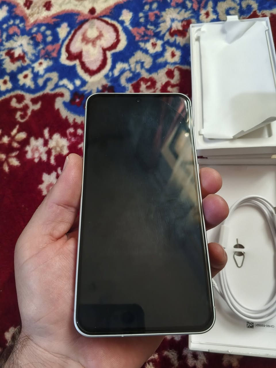 سامسونك A56 مستخدم ايام
‏محلقات بعدها ممفتوحه دبل سيم كارت 
‏​الذاكرة 256 انتبه رام عشوائيه 12 + 12 مو 8 
السعر 450 وبي مجال للشراي رقمي
‏
‏‏‪0775 568 3453‬‏
‏
