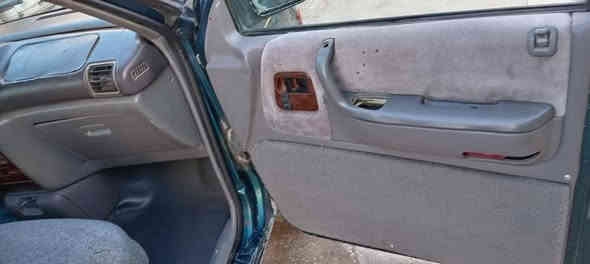 السلام عليكم
للبيع او مراوس
دوج كلايزر
شاصي طويل
موديل 95
محرك كير كورلا
سنويه خضرا
بيها كوبون
شرط التحويل 
والباقي كدام العين 
سعر 25 وبيها مجال 
***********
بي واتس
