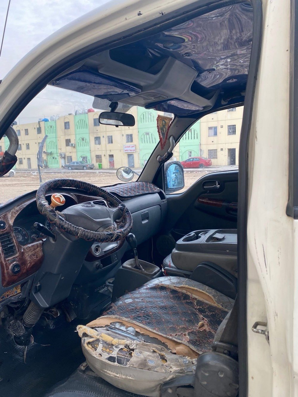 سلام عليكم كيا حمل فحل 2007 مكينه 2700 سياره كفاله عامه بس الباب السايق امبدل عنواني بغداد مدنيه الصدر شقق الطالبيه رقم السياره صلاح الدين 