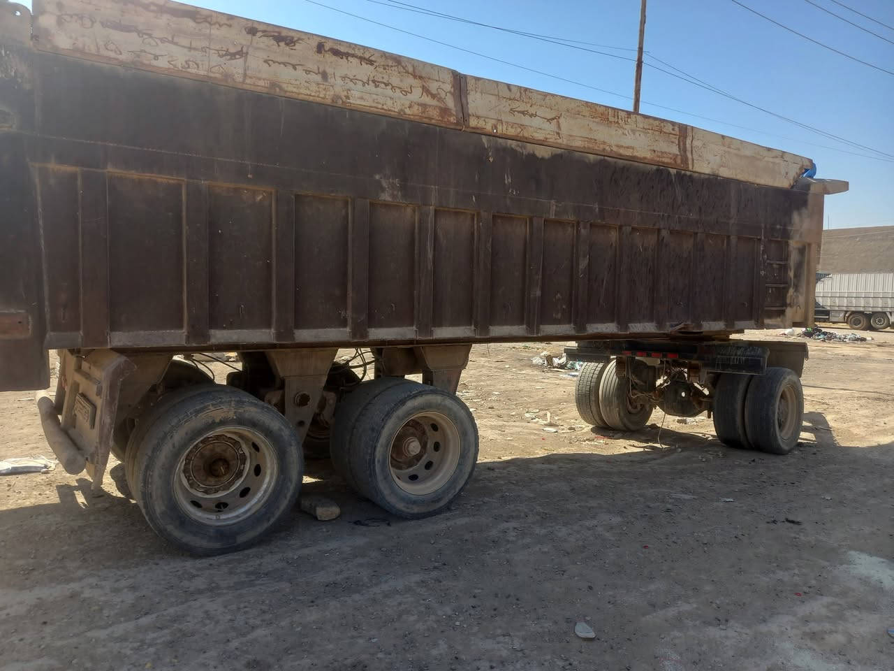عربانه حدايديه دناكير ثنين 14 مربع واحد برينه الطول ***********/8/السعر دفتر وبيها مجال
