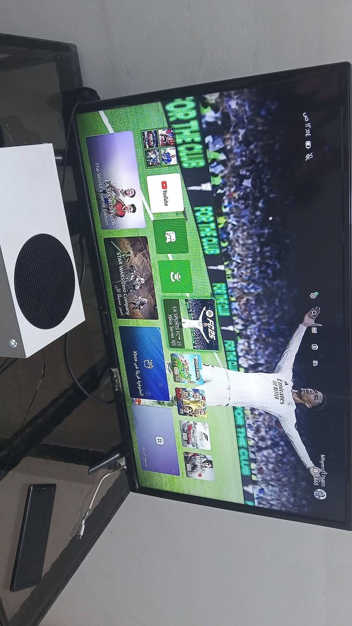 سلام عليكم سيريس اس للبيع كامل ملحقاته بي اشترك كيم باس شهرين بي العاب مثل ما موضح بلصورة مكاني بغداد السعر 365. الهاتف ***********
