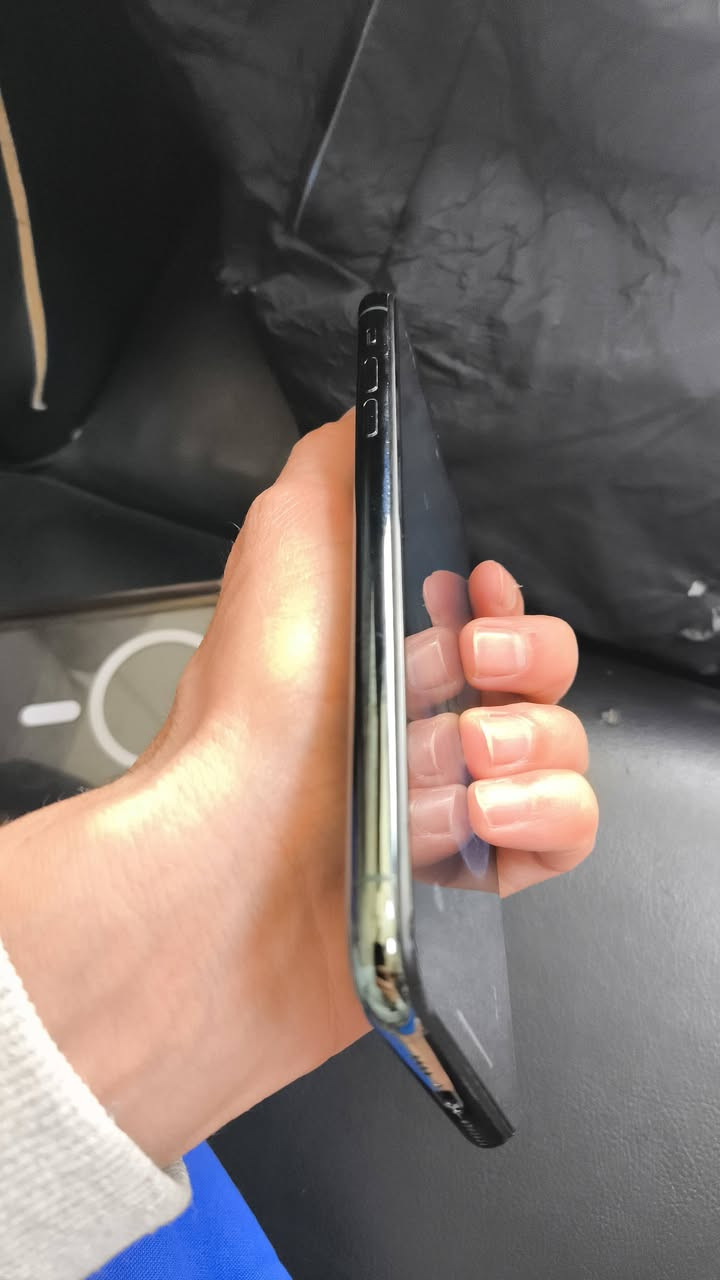 ايفون 11 برو ماكس 256
للبيع هاذا رقمي مكاني بغداد 
***********
