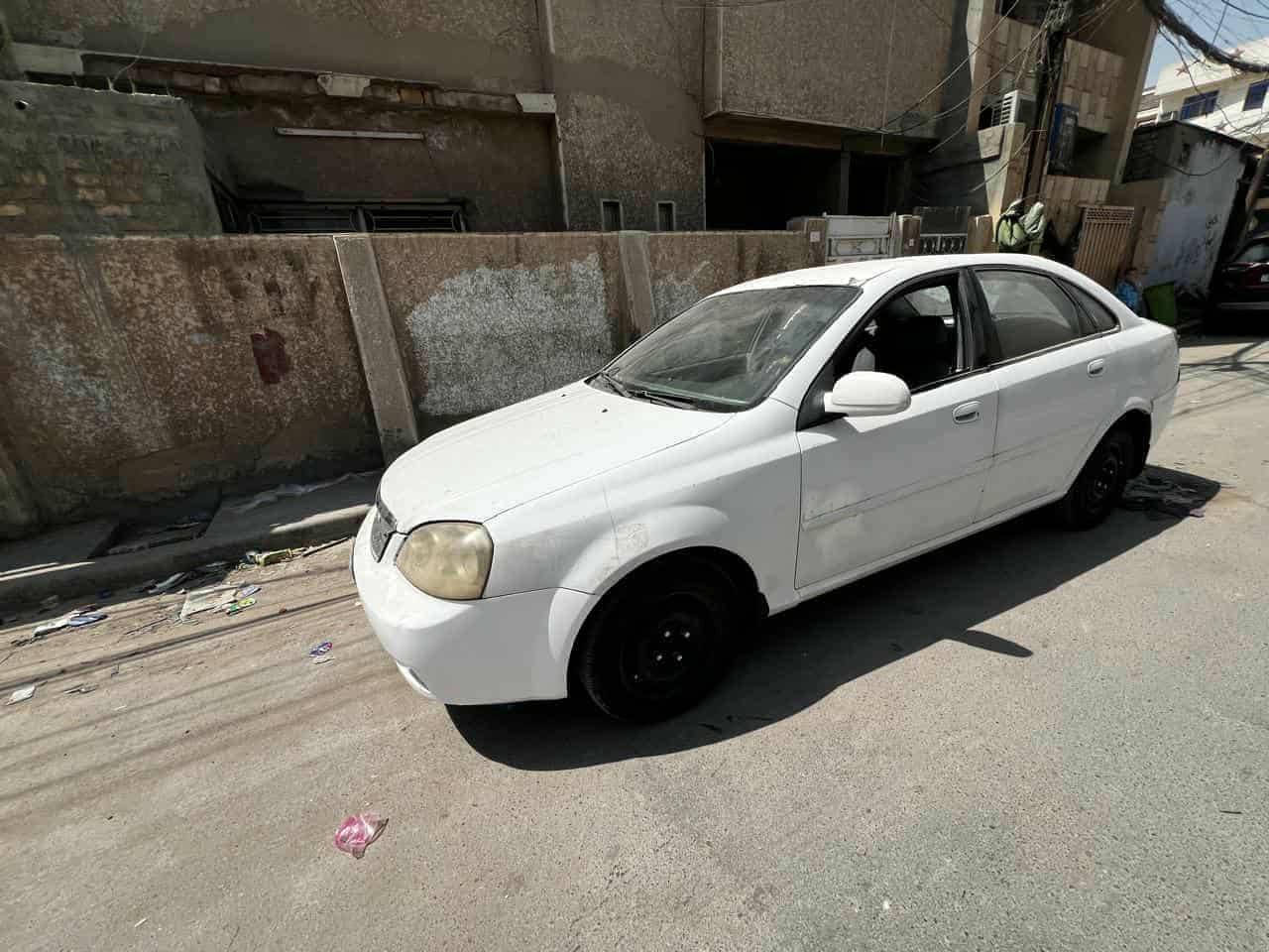 اوبترا ٢٠٠٤
مصبوغة عام متجاية 
كير عادي
تخم تاير صدر بحالة جيدة
تبريد مكينة مبدل طابوكة
٤٠ مكان بغداد
***********
***********
