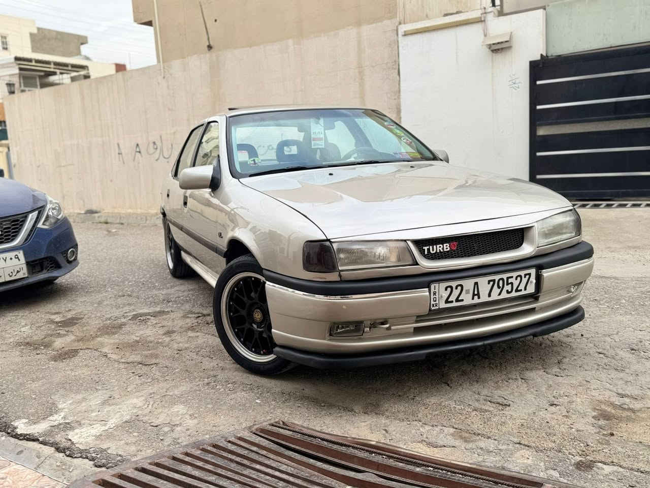 سلام عليكم للبيع اوبل فكترا موديل 1992 سلايد
مكينه 18 أوتوماتيك 
صبغ عام جماليه بدون ظربه 
رقم أربيل دفتر بانزين بيها
كير مكينه بدون عيب 
طايرات وياله جديد صدر امامي خلفي كلها جديد 
مكان سياره كركوك 
***********
 بدون مراوسه فقط بيع شراي خابر ماجاوب رساله 
سعر 55 بيها مجال بسيط.
