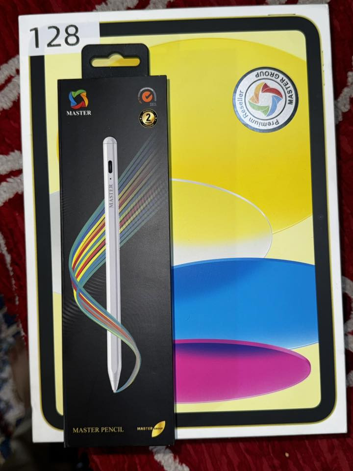 ايباد a16 ماستر بعده بضمان
نظافة 100% شخط مابيه
ذاكرة 128
بطارية 97 
عدد دورات شحن 110
رياه قلم ماستر
و كفر شفاف اصلي 

سعر مطلوب 435 
بغداد كريعات :***********
