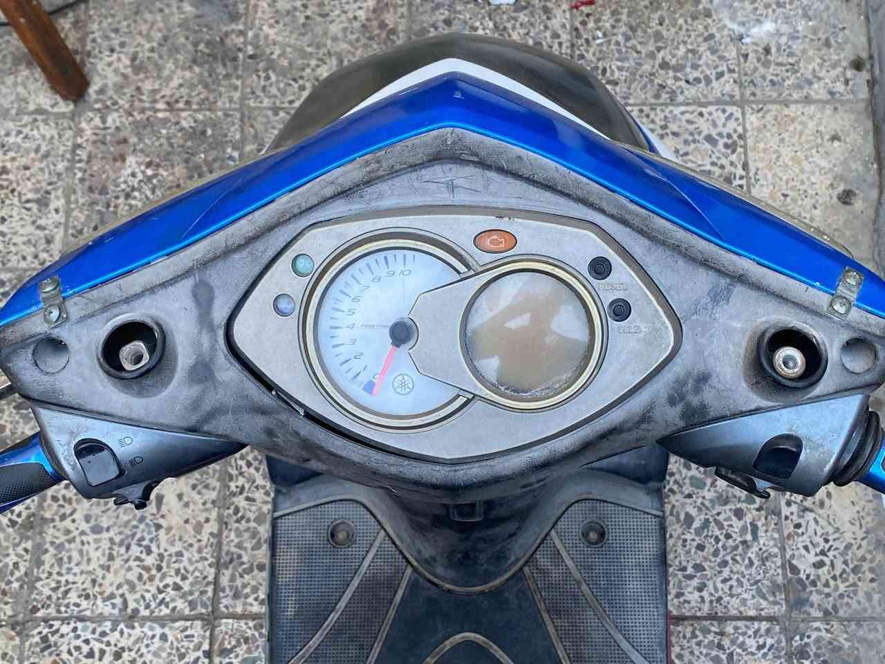 السلام عليكم سكنس فحل شغاله محرك نضيف كلش شغاله هندر بس عوزها باتري صالنصه رياضي رايده 500بيهامجال قليل مكاني بغداد الاعلام***********
