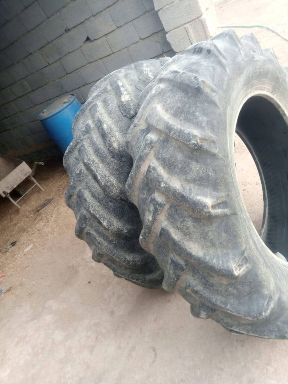 سلام عليكم تايرات عنتر للبيع *********** مكان ديالى
