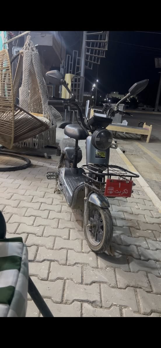 موطور شحن ناقصه بطاريه وحده شغال سعر 80 قفل للاستفسار ***********
